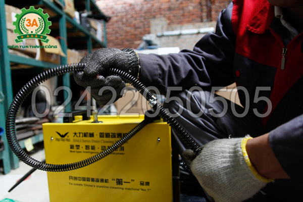 Dây lò xo đi kèm với Máy thông tắc A96