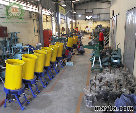 Lô hàng Máy băm rơm,xơ dừa, cỏ voi 3A3Kw tại xưởng sản xuất của Công ty CPĐT Tuấn Tú