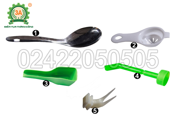 Các phụ kiện tặng kèm theo máy ép cám chim 3A