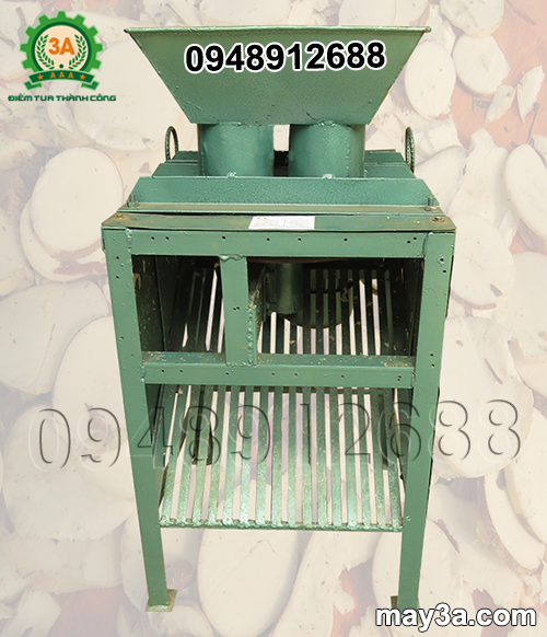 cách ủ chua củ và lá sắn làm thức ăn cho cá: Máy thái sắn 4 cửa nạp 3A2,2Kw