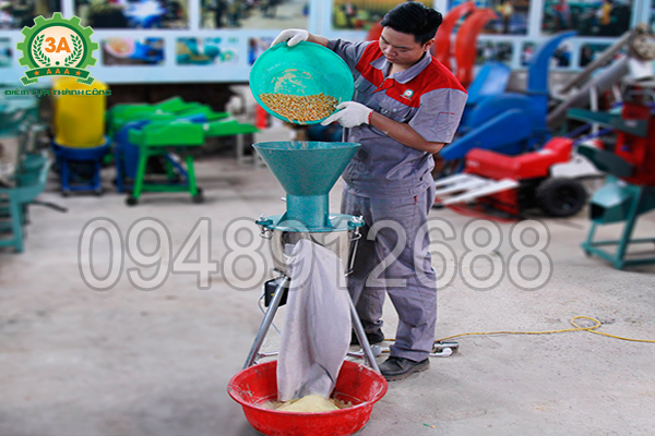 Máy băm nghiền đa năng 3A2,2Kw với tính năng xay bột khô