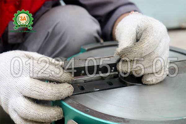 Máy thái cây thuốc 3A750W có dao thái hợp kim sắc bén cùng độ cứng cao