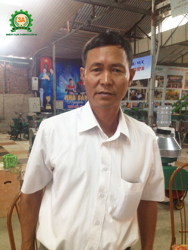 Chú Vũ Văn Thuần đã đến Công ty để tìm mua máy cắt cá phù hợp cho trang trại