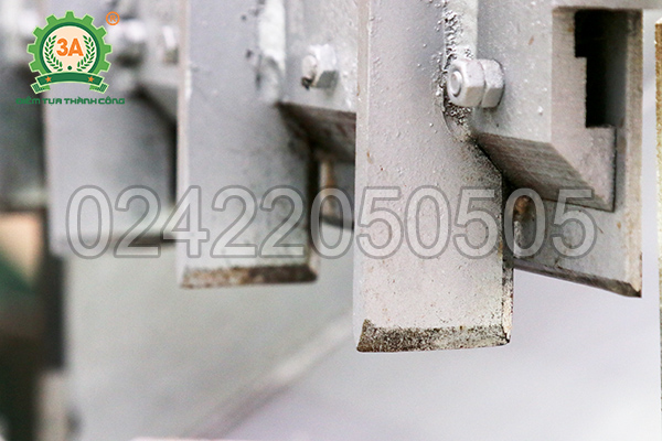 Dao hành trình của máy cắt cá đông lạnh 3A4Kw
