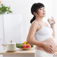 Bà bầu có nên uống sữa đậu nành?
