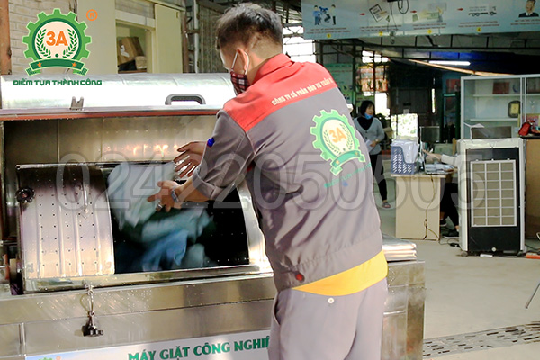 Máy giặt công nghiệp 3A1,5Kw (13)