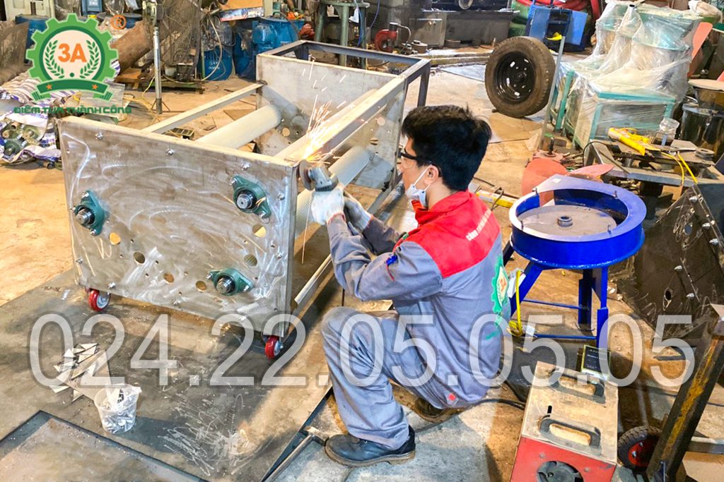 Quá trình chế tạo máy rửa và chà vỏ củ quả 3A3kW
