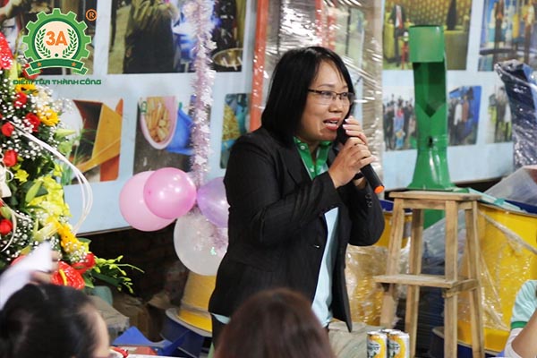 Lễ kỷ niệm và liên hoan chào mừng ngày phụ nữ Việt Nam 20/10 (08)