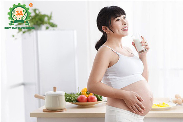 Bà bầu có nên uống sữa đậu nành?