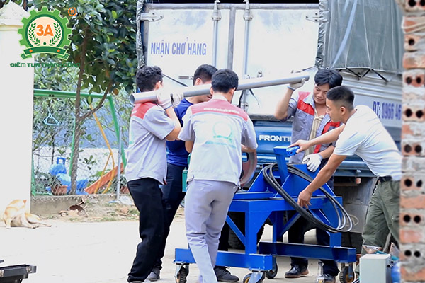Bàn giao dây chuyền máy ép cám viên 3A (01)