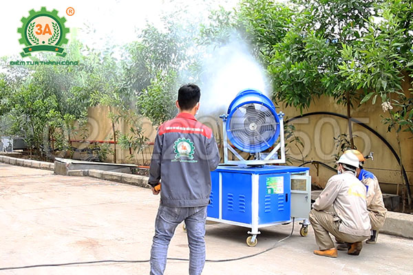 Bàn giao máy phun sương dập bụi 3A8Kw (08)