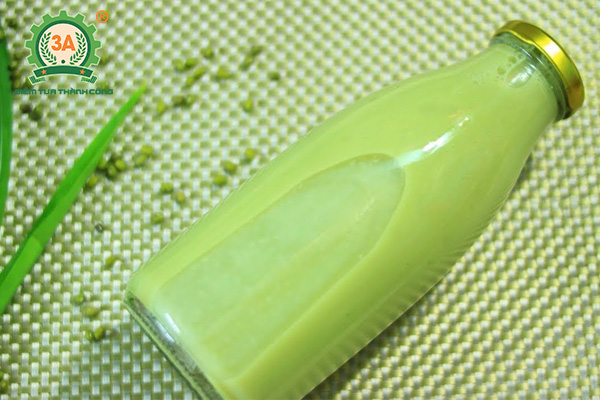 Cách làm sữa đậu xanh lá dứa (02)