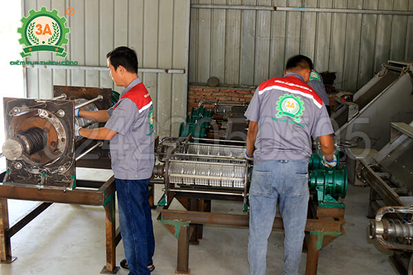 Chế tạo máy ép phân tách nước 3A (03)