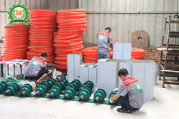 Chế tạo máy ép phân tách nước 3A (09)