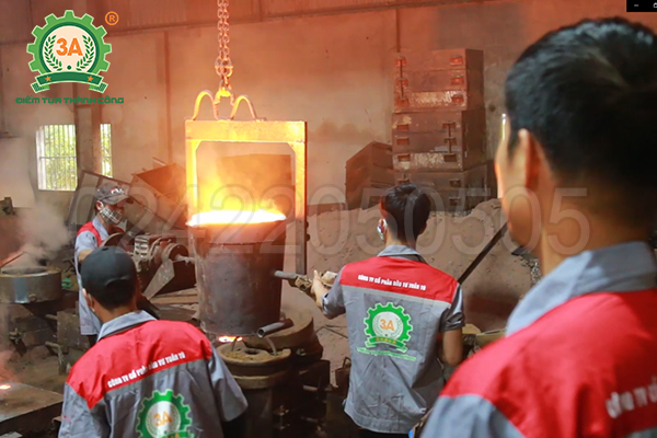 Chế tạo máy nghiền đá thành cát 3A (01)