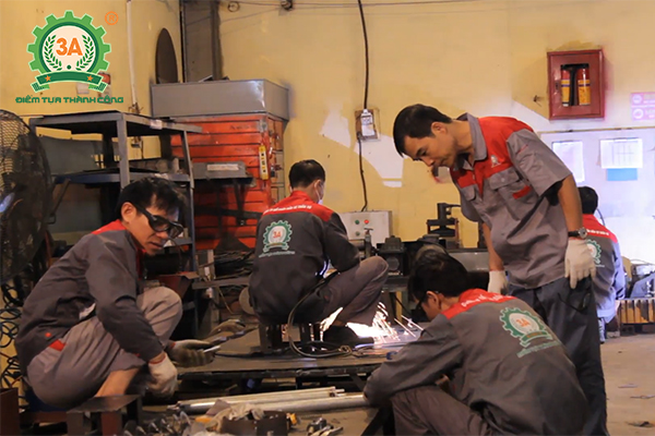 Chế tạo máy nghiền đá thành cát 3A (03)