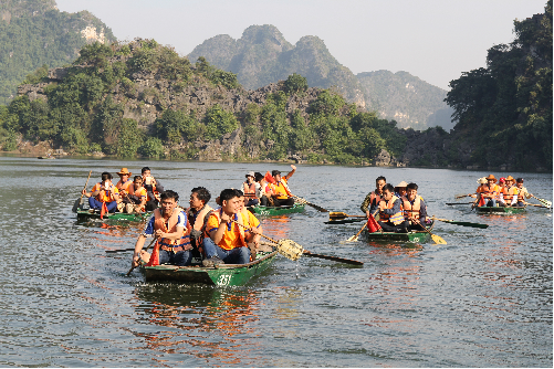 Cuộc đua kì thú trên sóng nước Tràng An 02