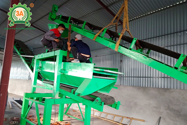Hình ảnh lắp đặt, bàn giao dây chuyền sản xuất phân hữu cơ cho khách hàng tại Vĩnh Phúc