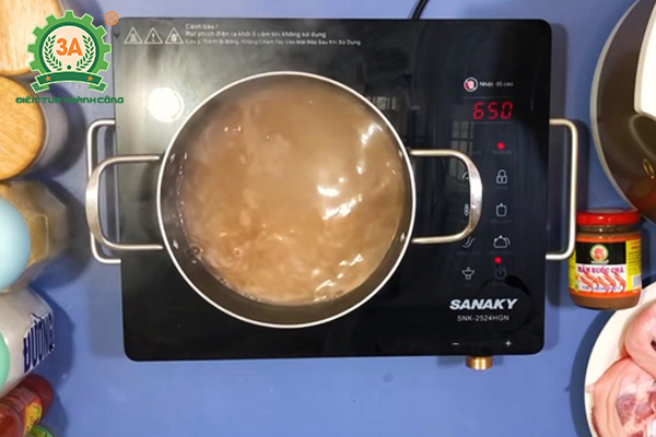 Hướng dẫn nấu bún bò Huế (05)