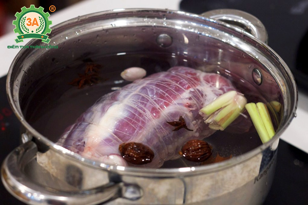 Hướng dẫn nấu bún bò Huế (07)