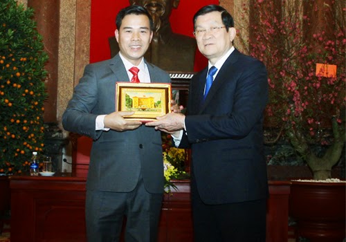 Lên men thức ăn chăn nuôi bằng men vi sinh btv 01
