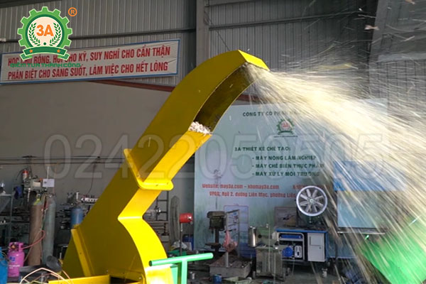 Máy băm cây sắn, cỏ voi 3A11kW (12)