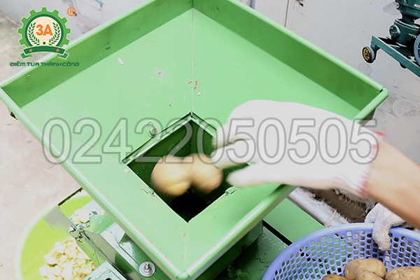 Phễu nạp củ quả của máy băm cỏ, băm rau củ 3A3Kw
