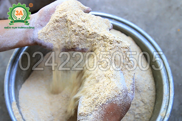 Máy băm cỏ, nghiền ngũ cốc 3A4Kw - Cám sau khi nghiền