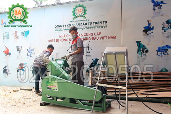 Máy băm gỗ 3A11Kw được trang bị tủ điện bảo vệ động cơ
