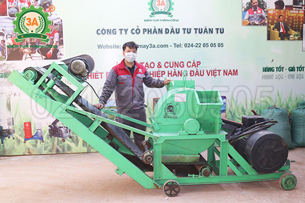 Máy băm gỗ băng tải 3A45Kw