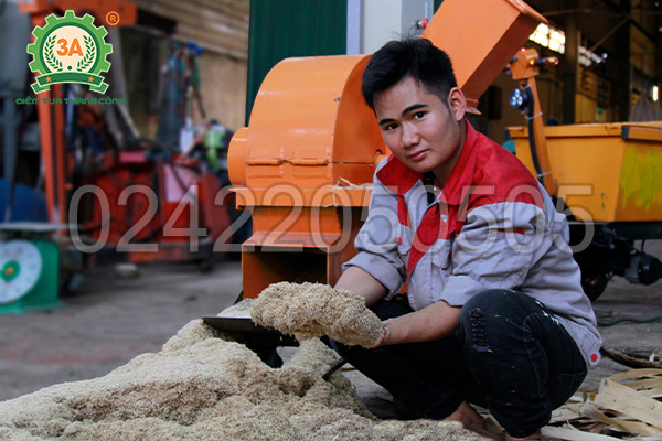 Sản phẩm đầu ra của Máy băm nghiền cây gỗ 3A15Kw