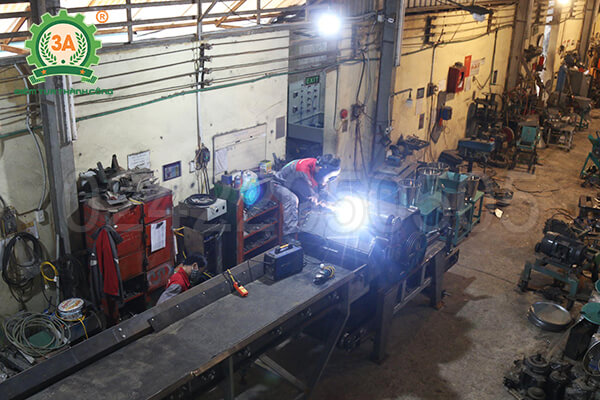 Máy băm rác ván bóc, vỏ cây 3A55Kw (26)