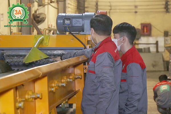 Máy băm rác ván bóc, vỏ cây 3A55Kw (39)