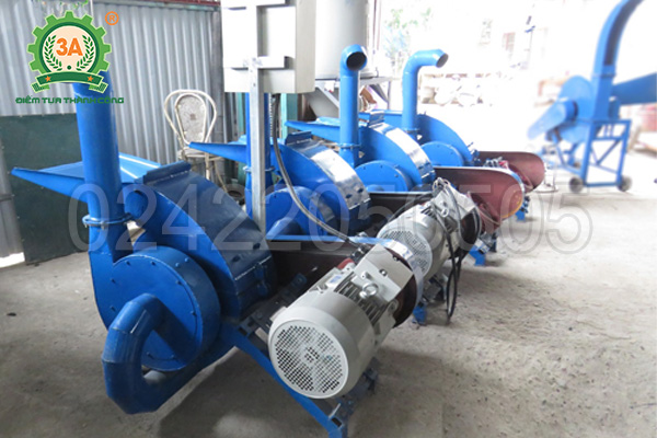 Hình ảnh Máy băm ván bóc 3A15Kw tại kho hàng Công ty CPĐT Tuấn Tú