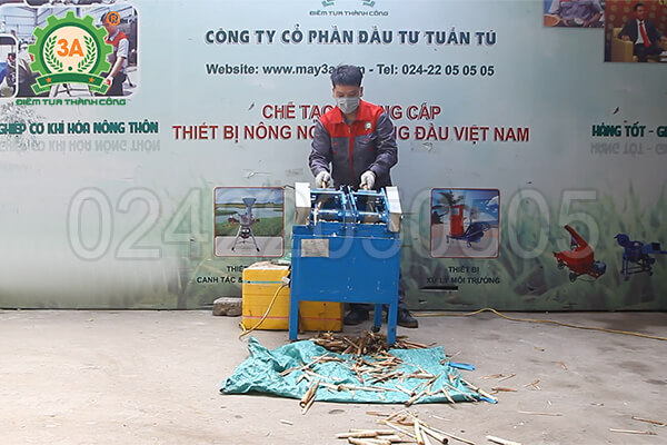 Máy bóc vỏ măng trúc 3A0,75Kw (09)