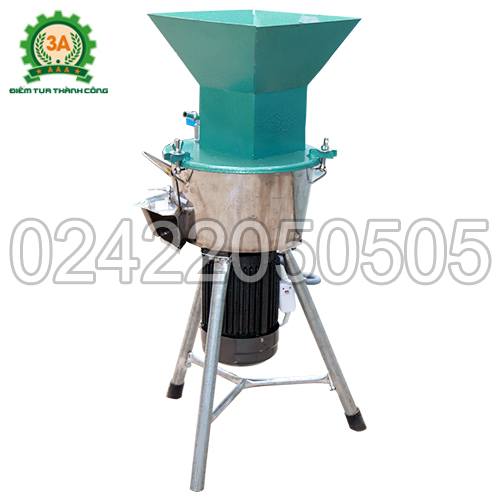 Máy chế biến thức ăn chăn nuôi 3A2,2Kw phễu vuông (cải tiến mới)