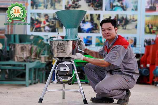 Máy chế biến thức ăn chăn nuôi đa năng 3A1,5Kw