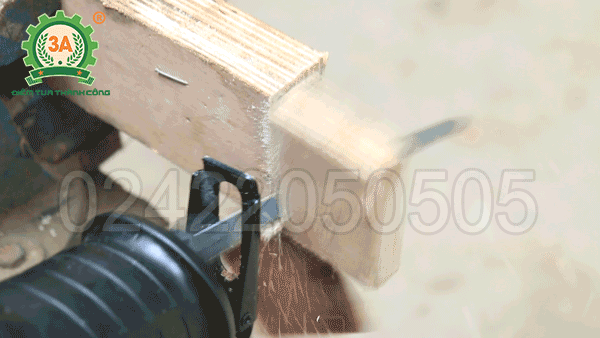 Máy cưa kiếm đa năng 3A1100W (06)