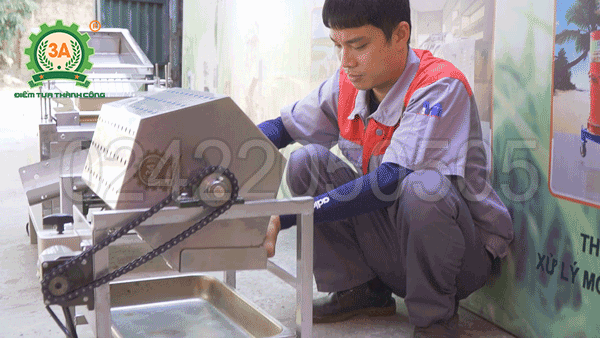 Máy đập dập vỏ trứng cút