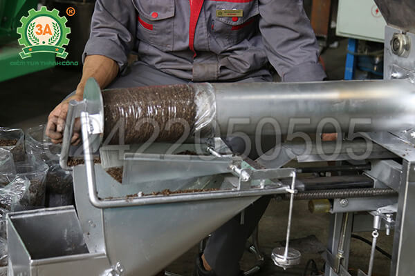 Máy đóng bịch nấm 3A2,2kW (11)