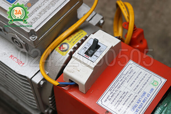 Máy ép cám viên gia đình 3A3,5Kw (12)