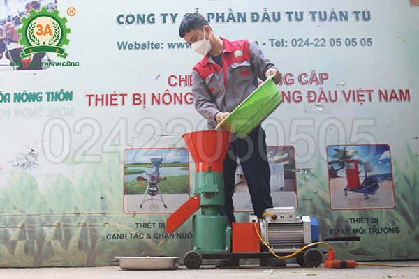 Máy ép cám viên gia đình 3A3,5Kw (16)