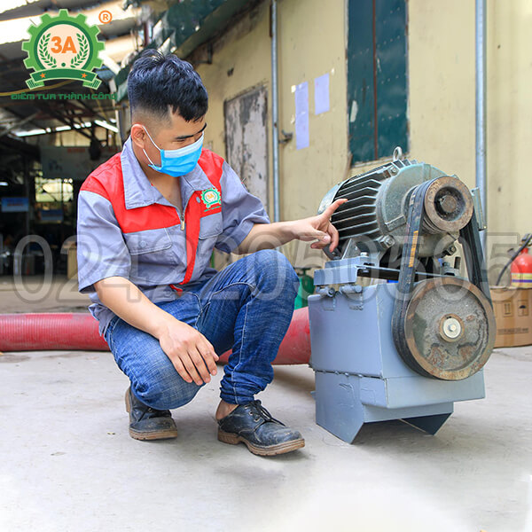 Máy hút nguyên liệu 3A5,5Kw (10)