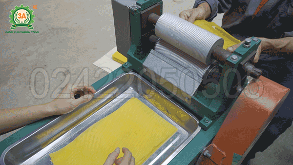 Máy ép chân tầng ong 3A
