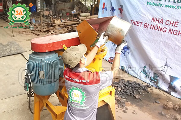 Máy nghiền búa trục đứng 3A37Kw (09)