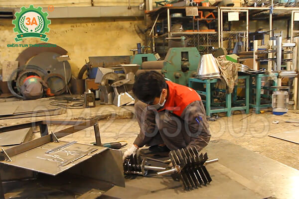 Máy nghiền đất đóng bầu 2 trục 3A3Kw (18)