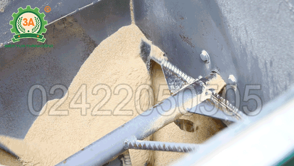 Buồng trộn nguyên liệu của máy nghiền trộn thức ăn chăn nuôi 3A