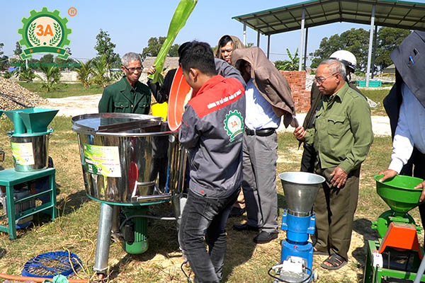 Máy nông nghiệp 3A tại Thanh Hóa: Máy trộn thức ăn chăn nuôi 3A3kW