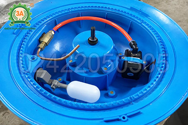 Máy phun sương tạo ẩm vườn lan