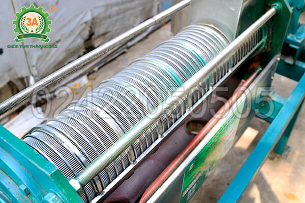 mua Máy tách ép chất thải chăn nuôi